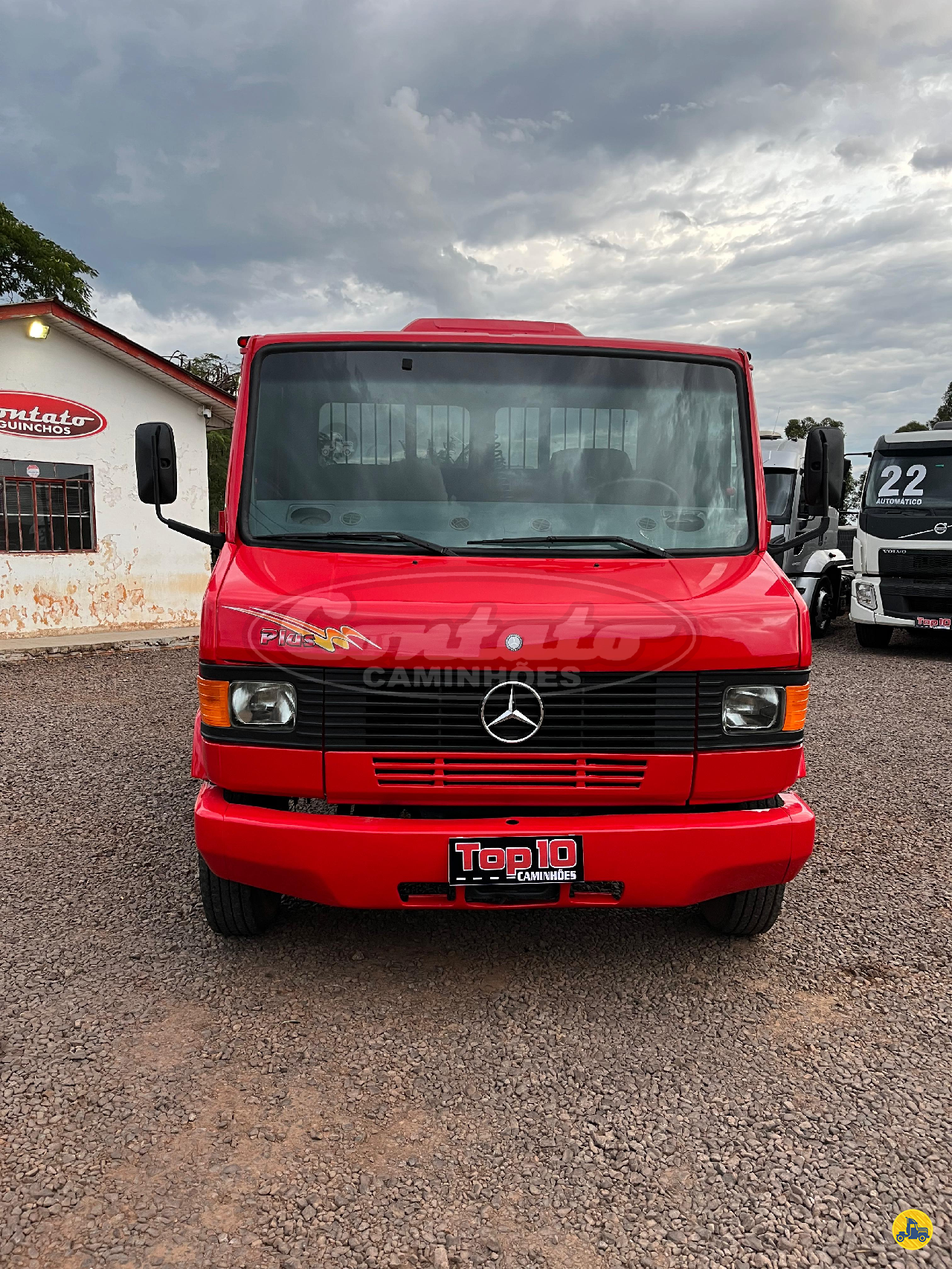 CAMINHAO MERCEDES-BENZ MB 710 Carga Seca 3/4 4x2 Contato Caminhões CASCAVEL PARANÁ PR
